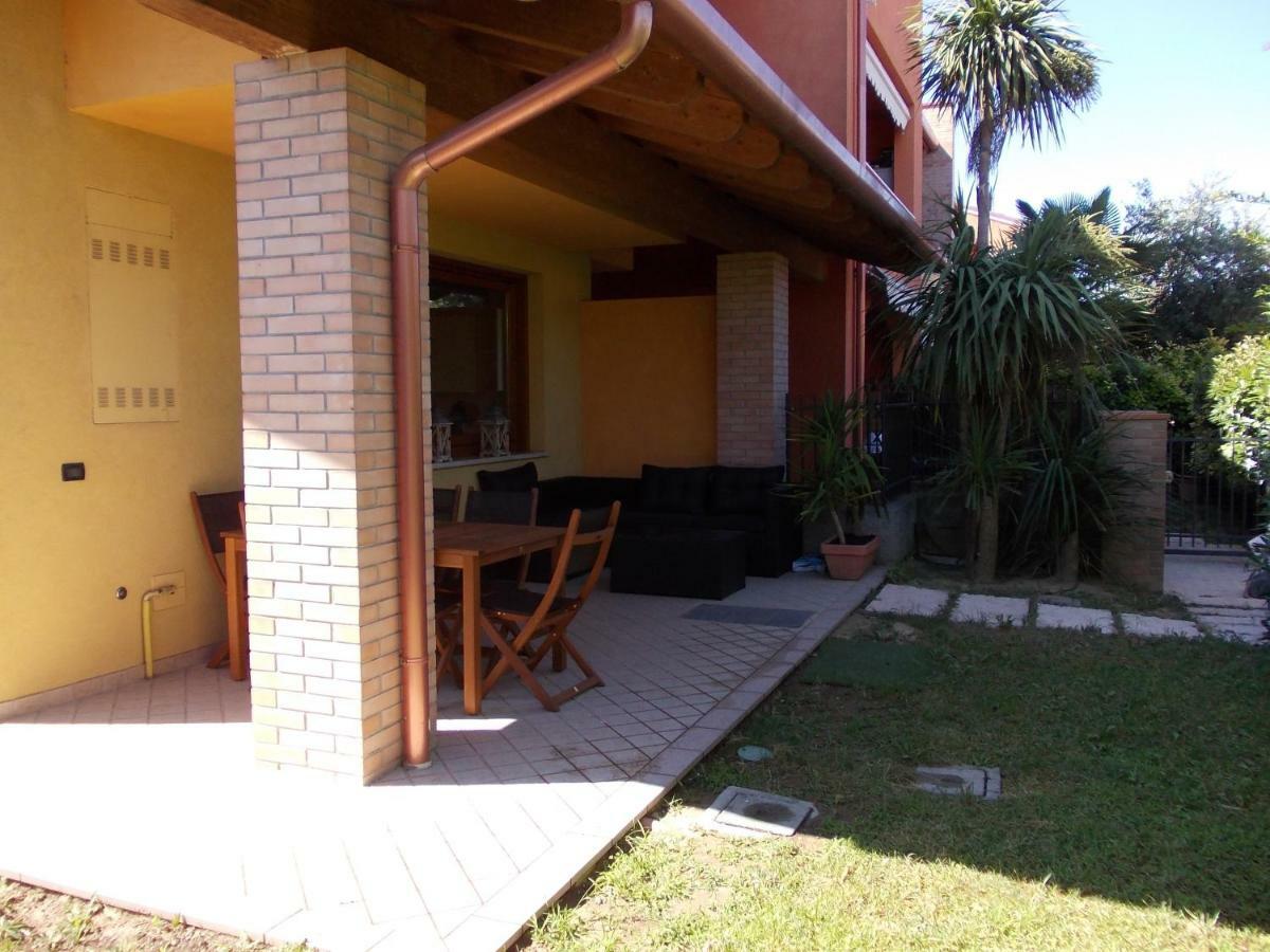 Alessandria Residence Desenzano del Garda Exterior foto